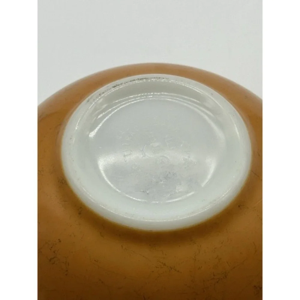 Pyrex this vintage
